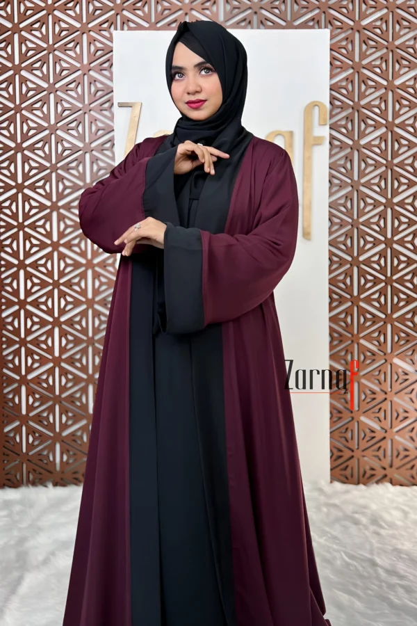 Dehra Embroidery Abaya - Image 3
